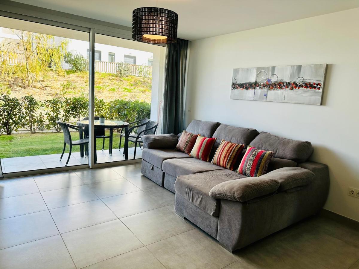 2-Bedroom-Apartment With A Terrace, Pool, Gym Màlaga Exteriér fotografie